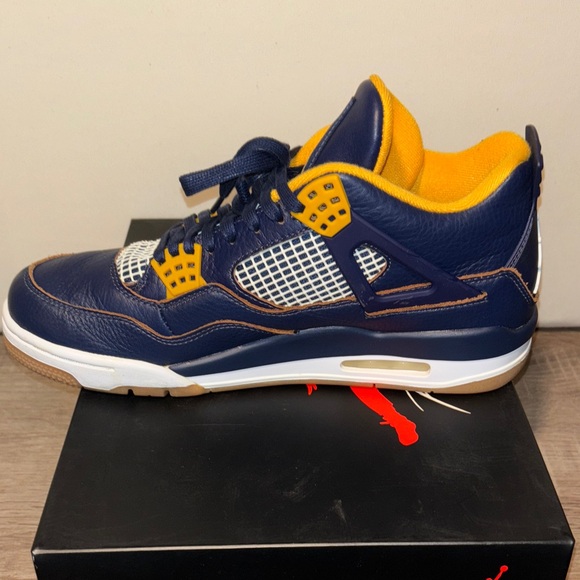 Jordan 4 Retro - Picture 3 of 10